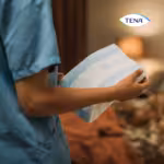 Tena Πάνες Ενηλίκων Proskin Slip Plus Small (56-85 εκ) Μηνιαια Συσκευασία 90τεμ (3*30τεμ) - 2